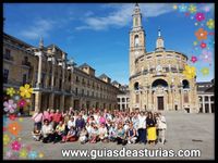 Antigua Universidad Laboral de Gijon, con su espectacular patio principal